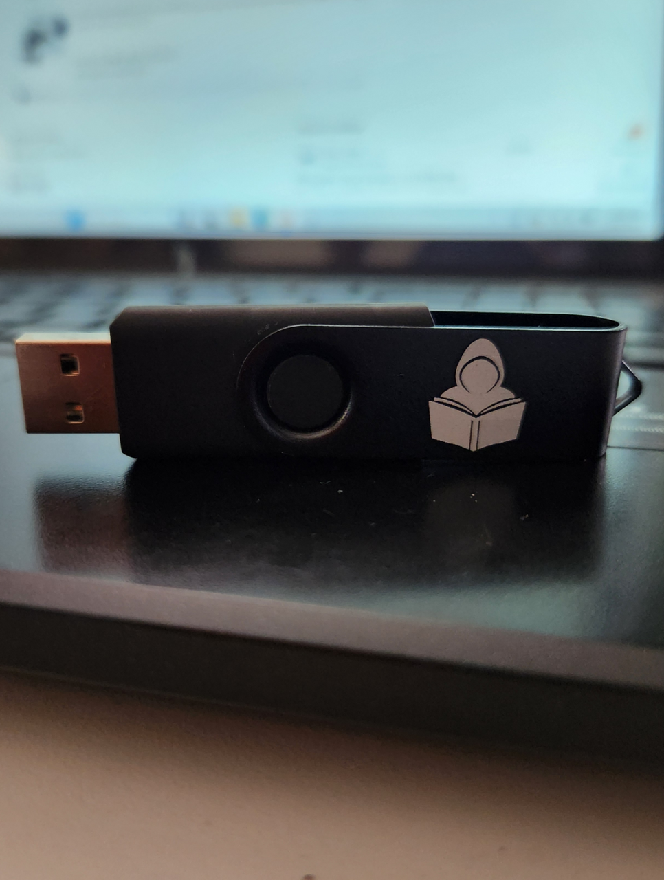 512MB USB Thumb Drive  / Flash / Memory- Storage Space (A-1-4)