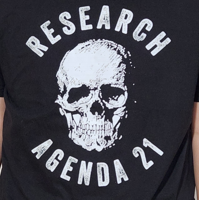 Blurred Reality RESEARCH AGENDA 21 T-Shirt